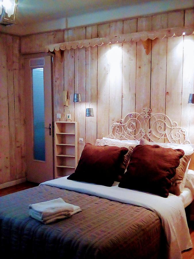 La Mirabelle-Casteil Country House Guest House Ngoại thất bức ảnh