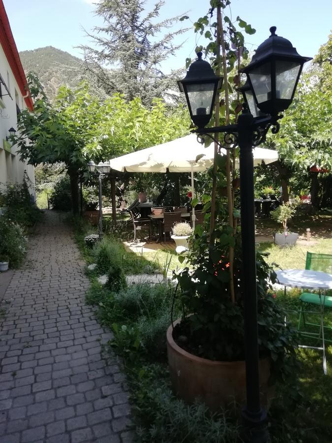 La Mirabelle-Casteil Country House Guest House Ngoại thất bức ảnh