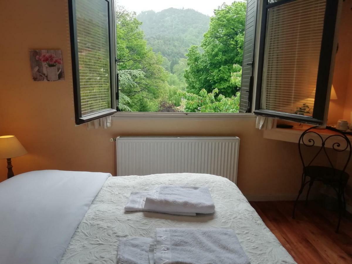 La Mirabelle-Casteil Country House Guest House Ngoại thất bức ảnh