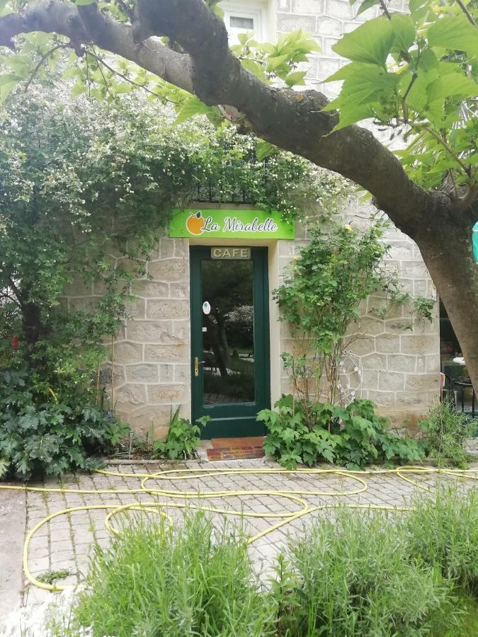 La Mirabelle-Casteil Country House Guest House Ngoại thất bức ảnh
