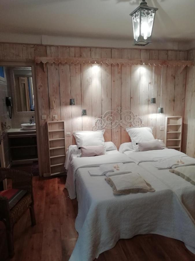 La Mirabelle-Casteil Country House Guest House Ngoại thất bức ảnh