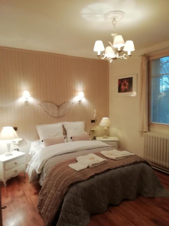La Mirabelle-Casteil Country House Guest House Ngoại thất bức ảnh